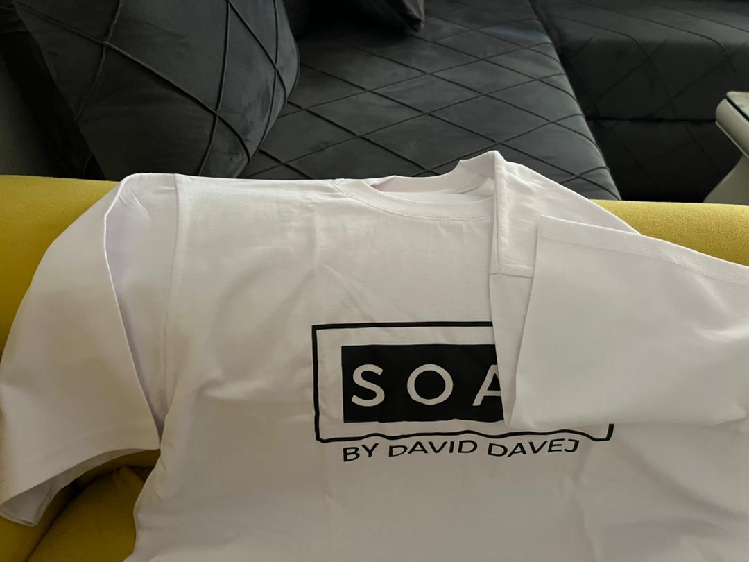 WHITE SOAR TSHIRT